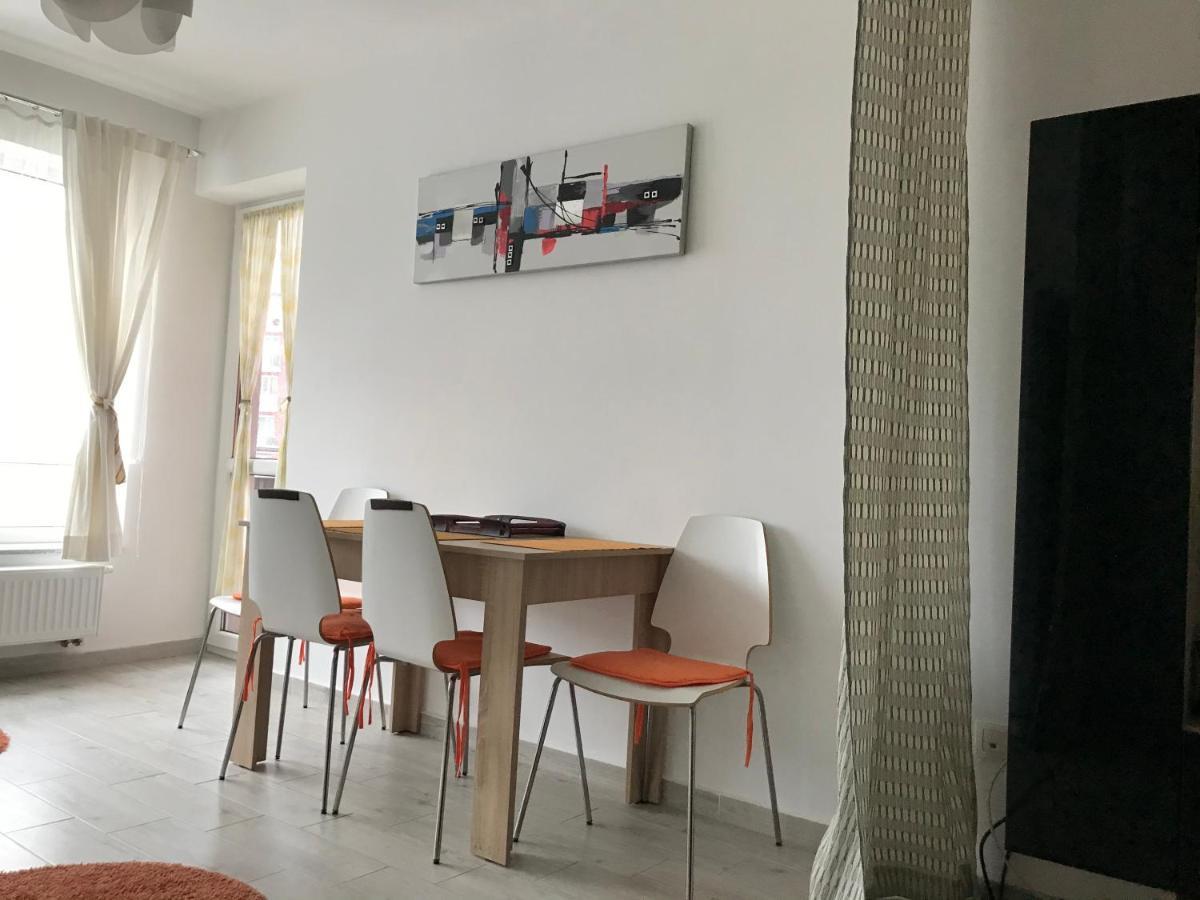 Aki Studio Apartman Brassó Kültér fotó